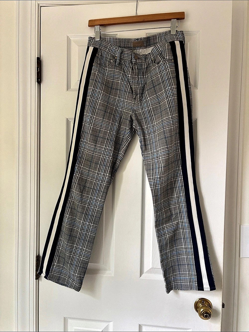 MOTHER The Insider Ankle in Happy People Read And Drink Coffee Plaid